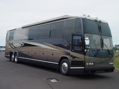 tourbus.jpg